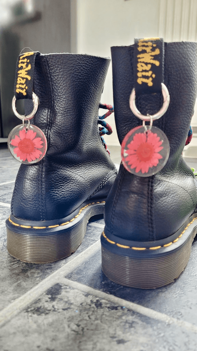 Boot Charms - Pink Flower Daisy Charms
