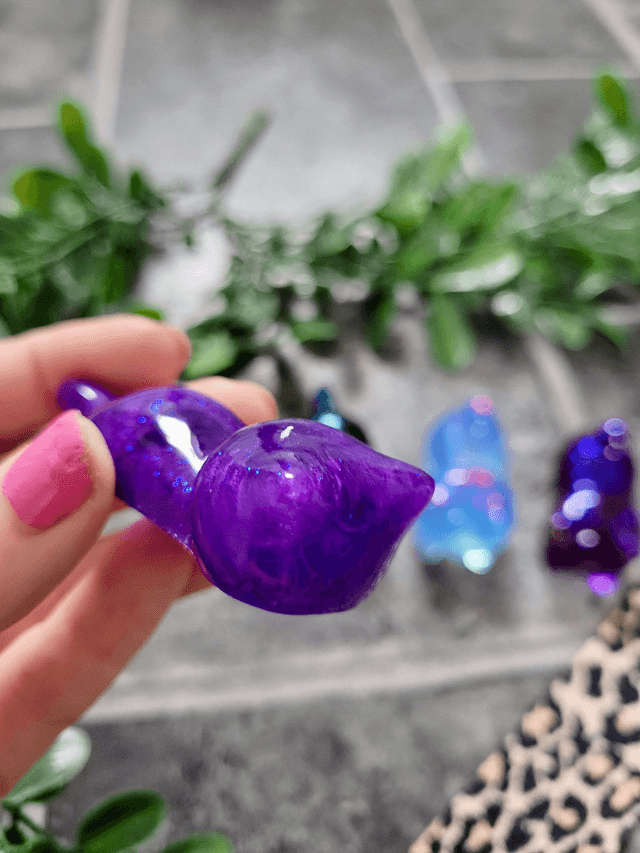 Cat Ornaments | Pen Rest Holder & Desk Decor