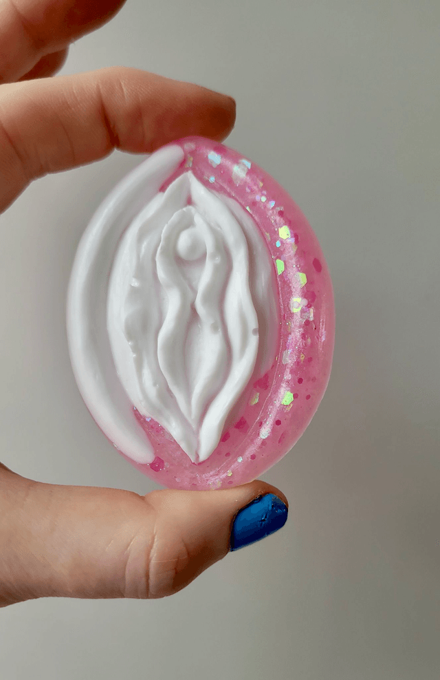 Vulva Ornaments – Various colours & designs