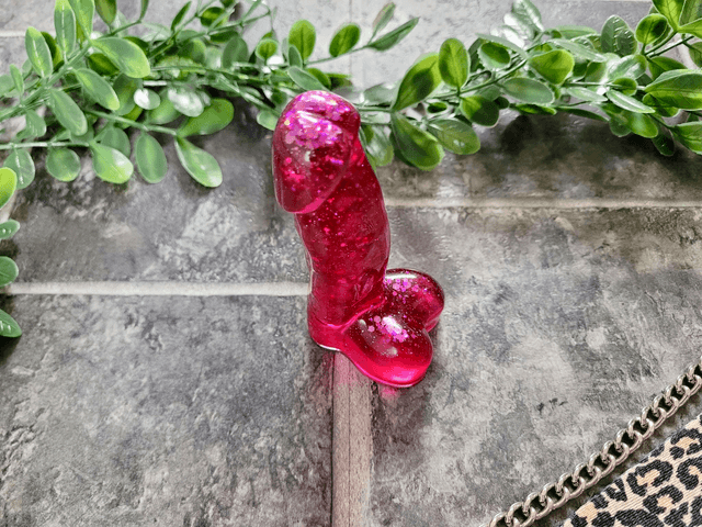 Penis Ornament - Dark Pink/Red Glitter - 12cm