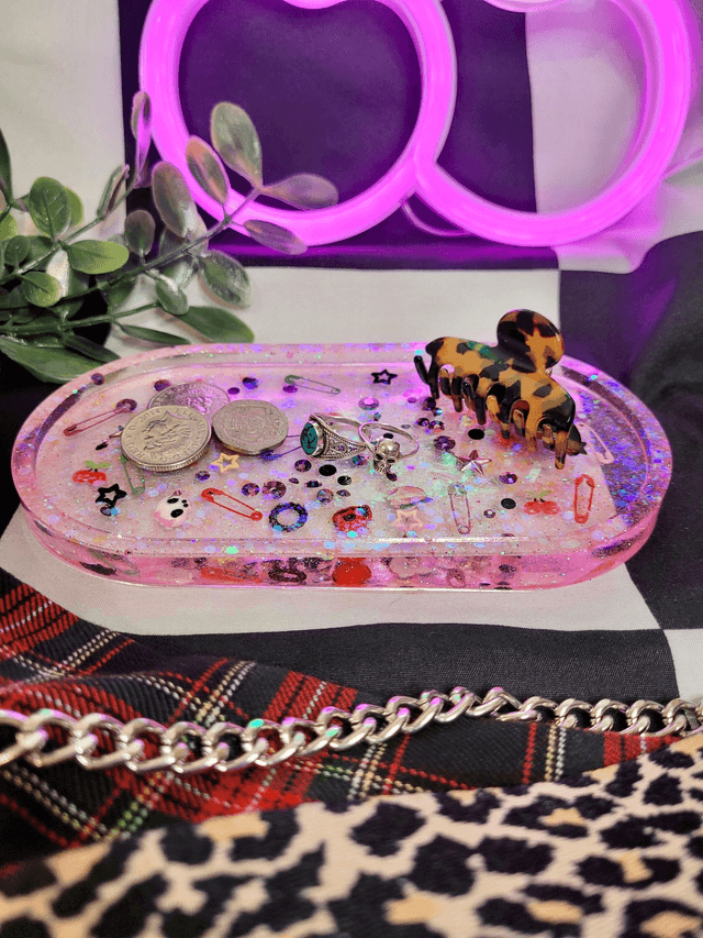 Trinket Tray - Punk / pop-punk theme