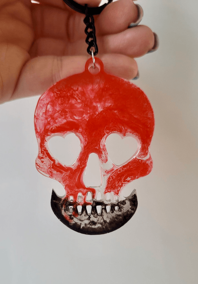 Bloody Red & Black Skull with Heart Eyes, Black Keychain Keyring 
