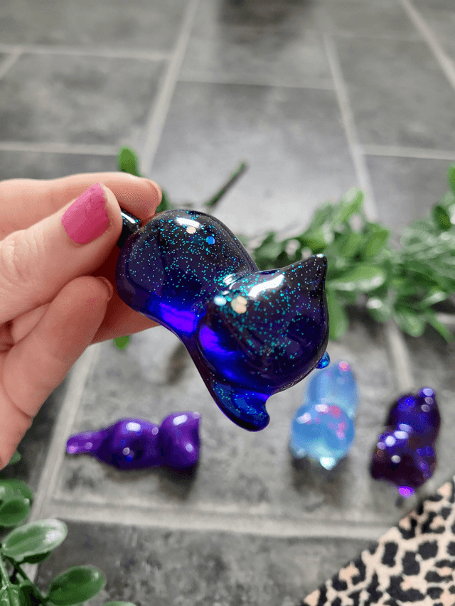 Cat Ornaments | Pen Rest Holder & Desk Decor