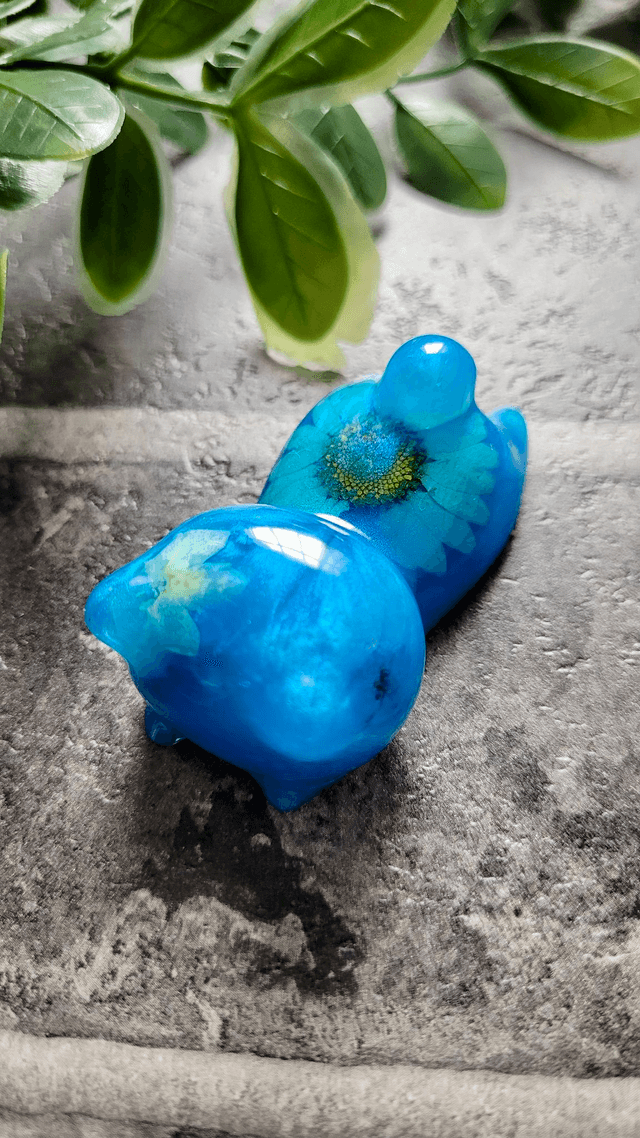 Cat Ornaments | Pen or Paintbrush Rest Holder & Desk Decor