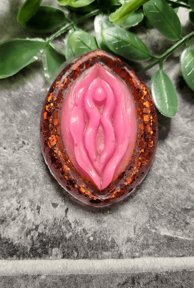 Vulva Ornaments – Various colours & designs