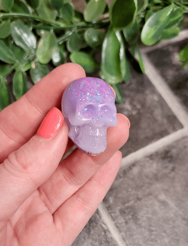 Skull Ornament - Mini - Lilac & white holograph glitter 