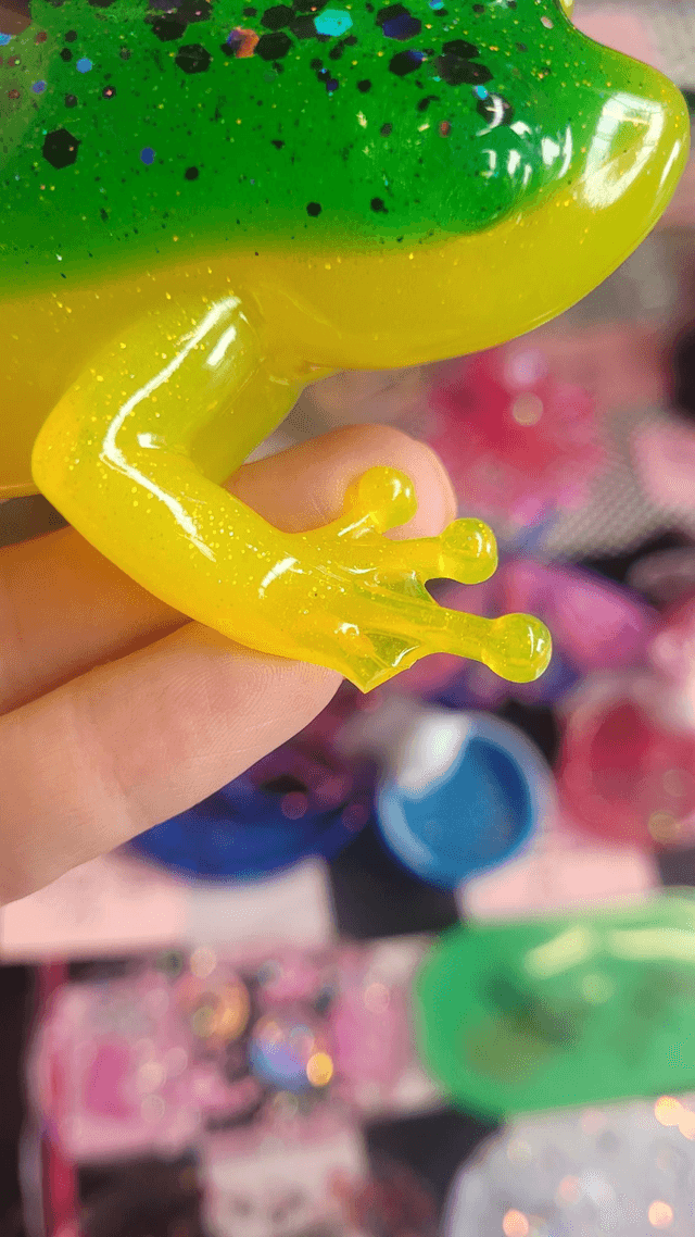Frog Ornament – Yellow and Green Glitter
