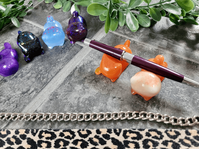 Cat Ornaments | Pen Rest Holder & Desk Decor