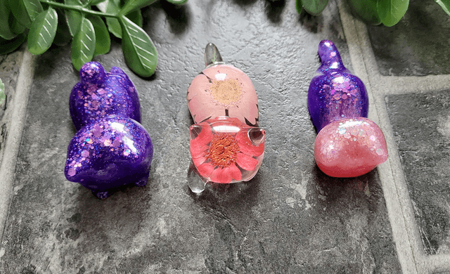 Cat Ornaments | Pen or Paintbrush Rest Holder & Desk Decor