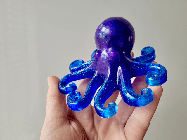 Octopus Ornament – Purple to Blue Glitter