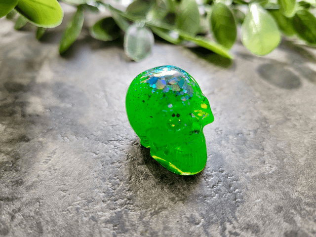 Skull Ornament – Mini - Green Glitter