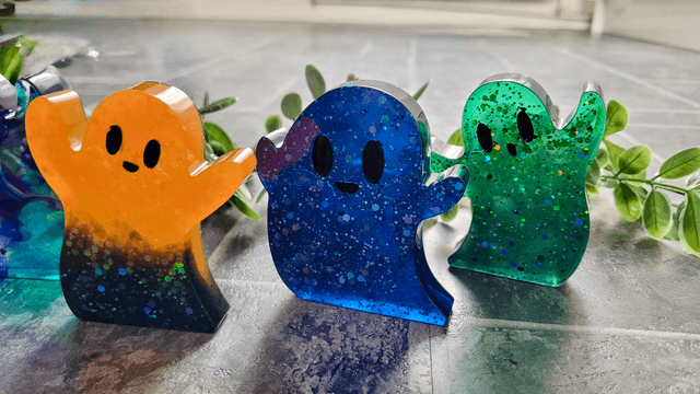 Ghost Ornament - Sprout - Green Glitter