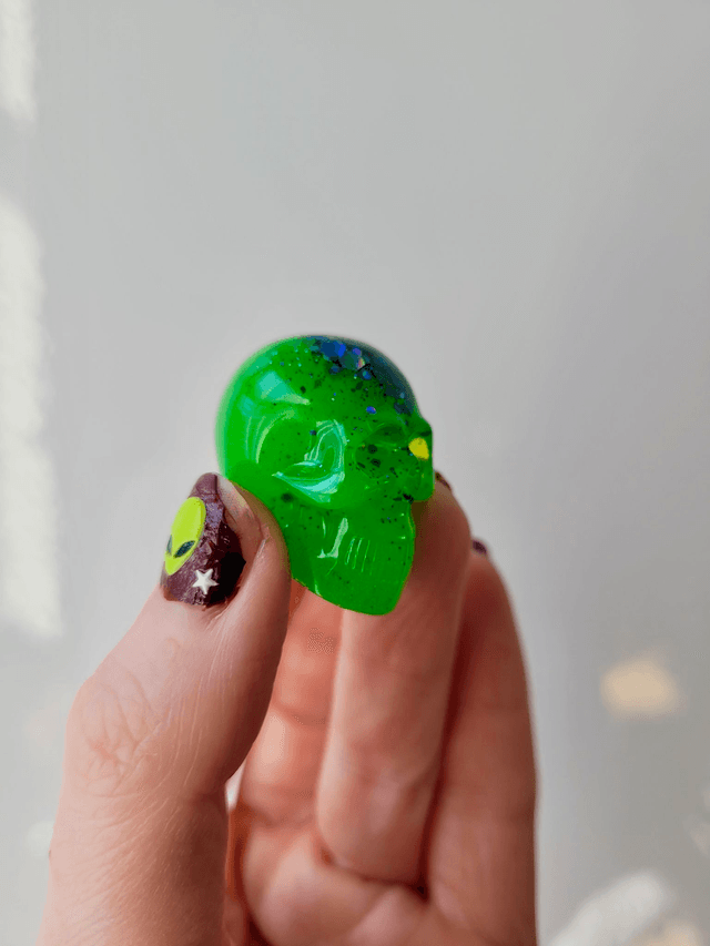 Skull Ornament – Mini - Green Glitter