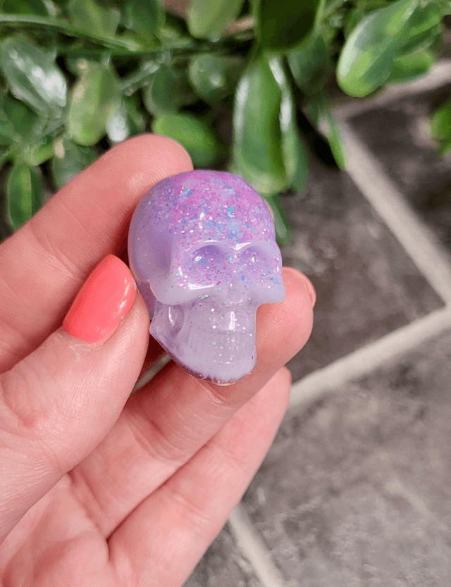 Skull Ornament - Mini - Lilac & white holograph glitter 