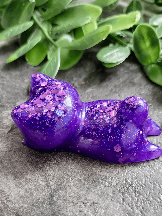 Cat Ornaments | Pen or Paintbrush Rest Holder & Desk Decor