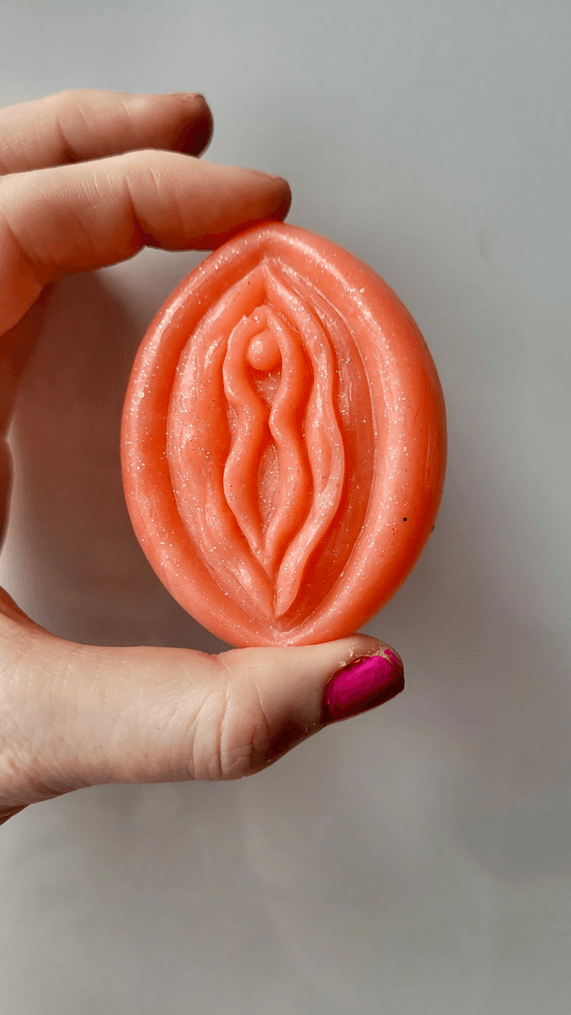 Vulva Ornaments – Various colours & designs