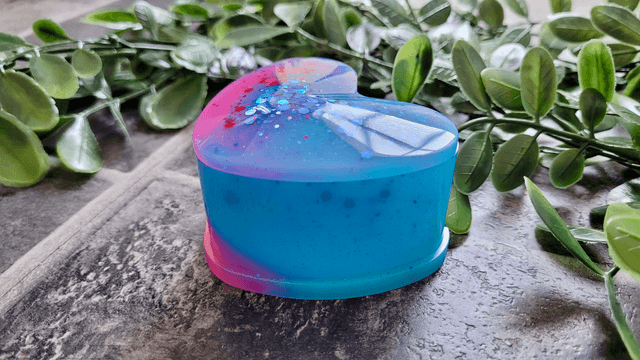 Heart Pot Trinket Tray – Bright Pink and Blue Glitter Heart Shaped Box