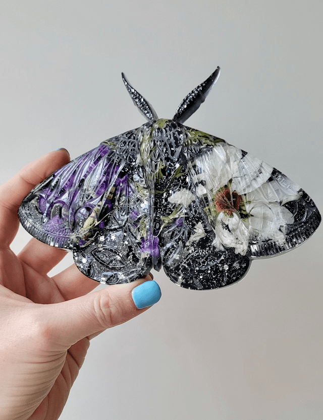 Moth Wall Hanging - Black Glitter, Real Dried Flowers