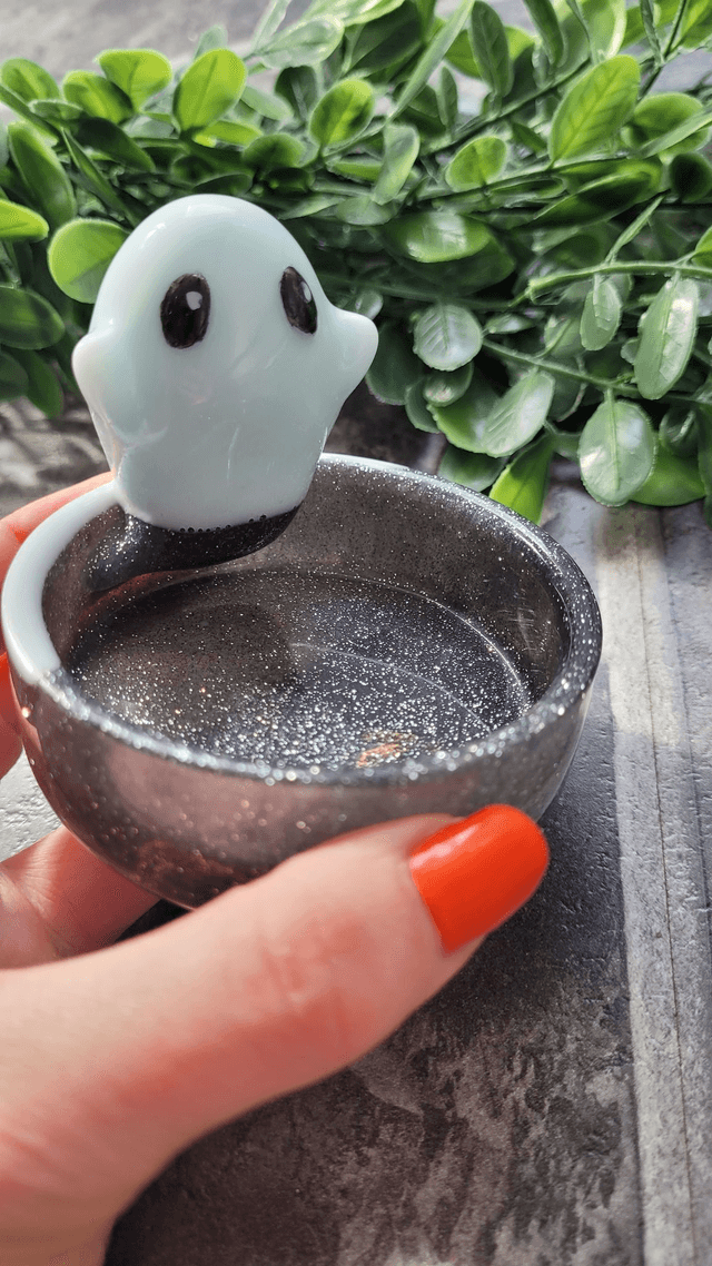 Ghost Pot Trinket Tray – Black, White & Gold Glitter (1)