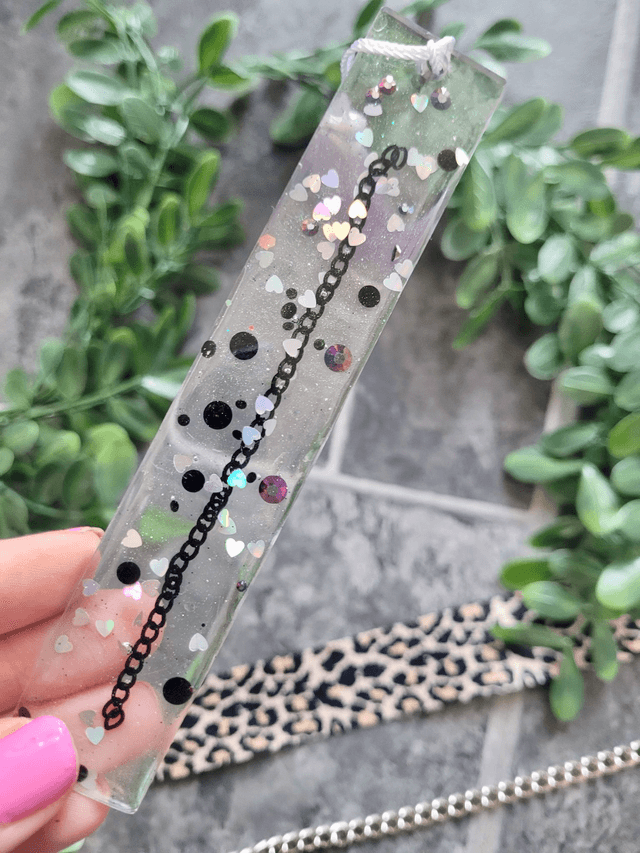 Black Chain Bookmark - Seconds