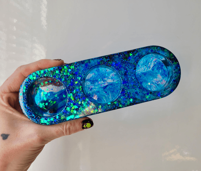 Triple Tealight Candle Holder – Blue Heart Glitter