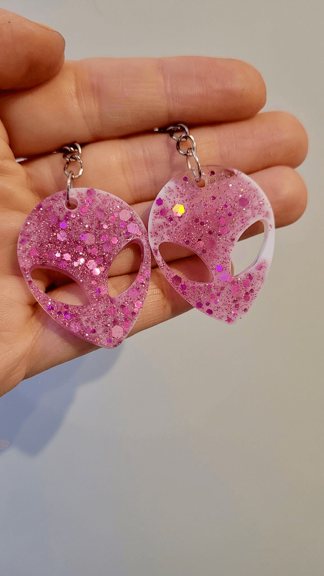 Alien Keyring - Various Colourway Alien Head Keychains