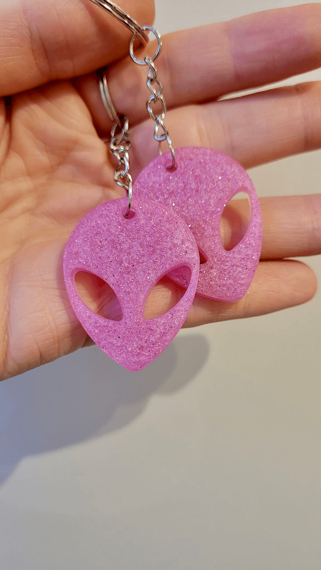 Alien Keyring - Various Colourway Alien Head Keychains