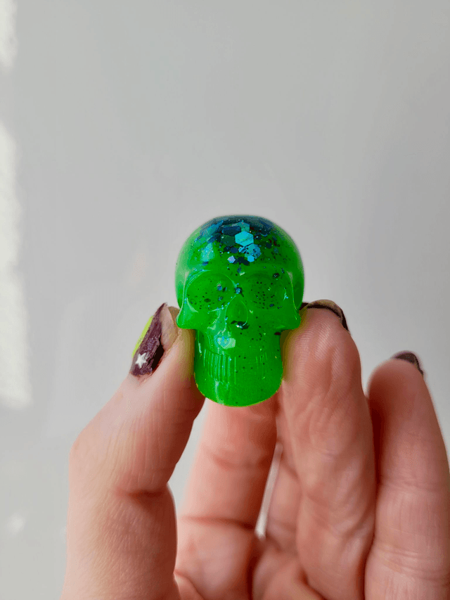 Skull Ornament – Mini - Green Glitter