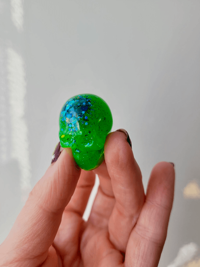 Skull Ornament – Mini - Green Glitter
