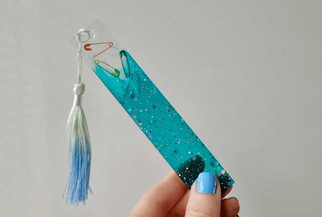 Bookmark - Glitter Green Ombré with Safety Pins