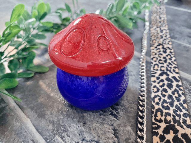 Mushroom Trinket Pot – Glitter Red &amp; Blue
